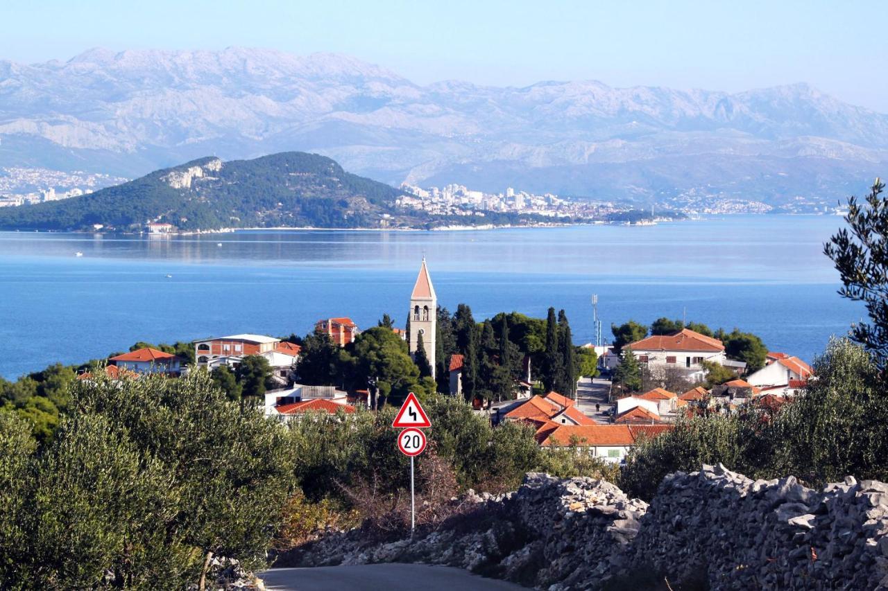 Apartments By The Sea Slatine, Ciovo - 1128 外观 照片