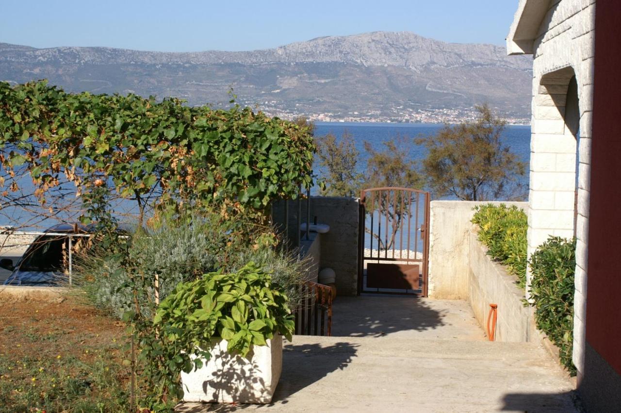 Apartments By The Sea Slatine, Ciovo - 1128 外观 照片