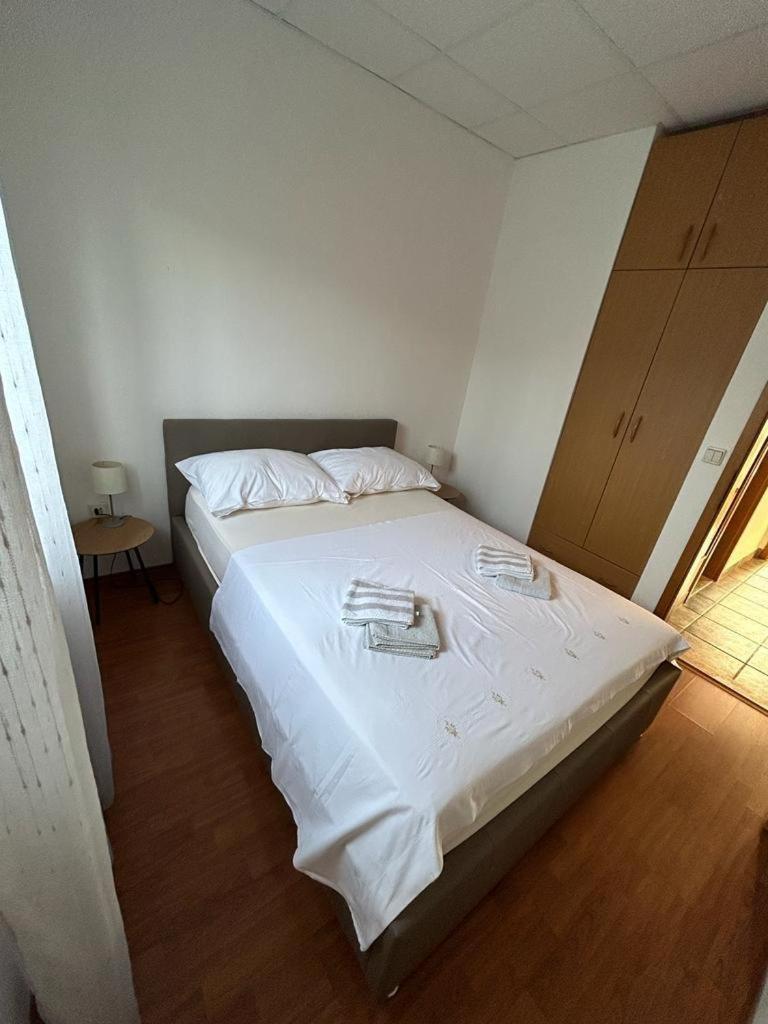 Apartments By The Sea Slatine, Ciovo - 1128 客房 照片